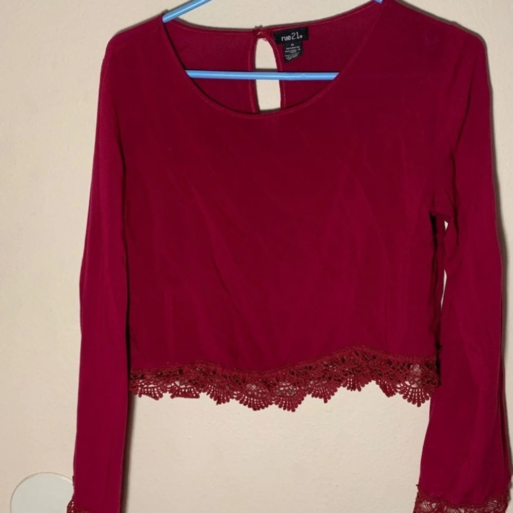 lace crop top